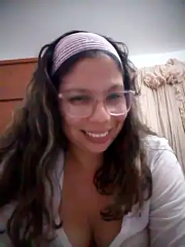 Carliina_Soussa's cam snapshot