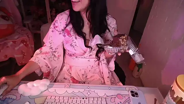 kaithra's cam snapshot