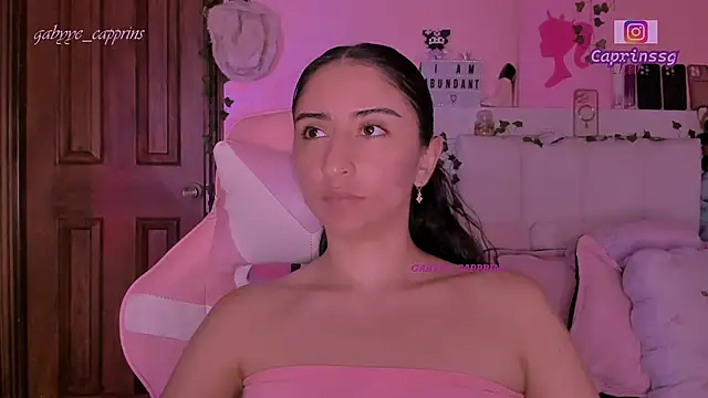 gabyye_capprins's cam snapshot