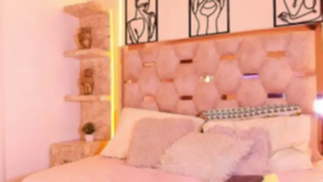 Sophieh_Sweet's cam snapshot