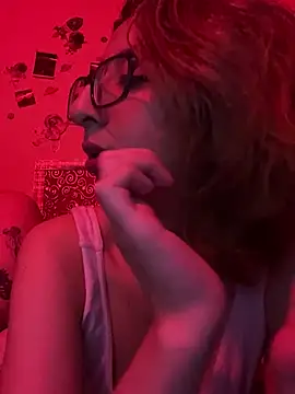 RavenEllieUniverse's cam snapshot