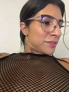 moronoiroficial's cam snapshot