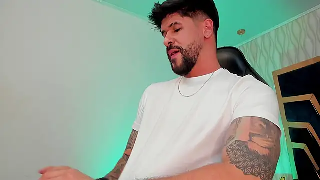 Petesevans live sex cam