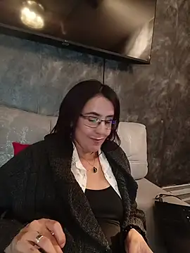 IsisBlake's cam snapshot