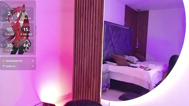 LunaVelour13's cam snapshot