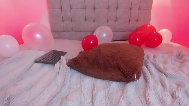 Emily_bruss's cam snapshot