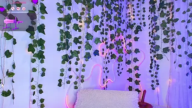 Samii_Evans's cam snapshot