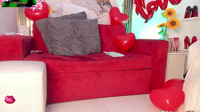 LoverLauren2 live sex cam