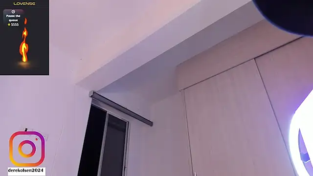 DerekOlsen live sex cam