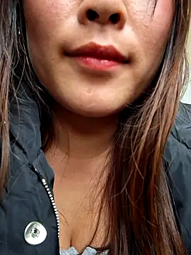 ALIENHR38 live sex cam