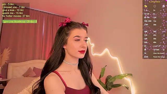 LauraCoy's cam snapshot