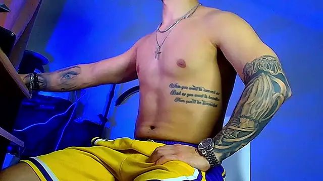 XanderCage99 live sex cam