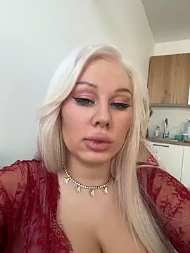 LaraHollywood live sex cam