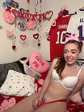 babygingerboo live sex cam