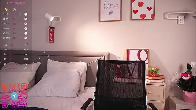 MegganKinson live sex cam