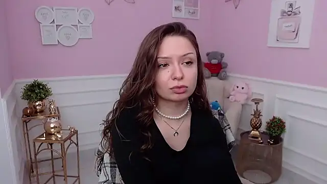 LucySkilar live sex cam