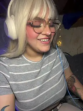 Sophia_Weest99's cam snapshot