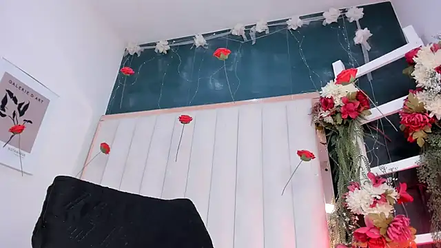 africa_holmes's cam snapshot