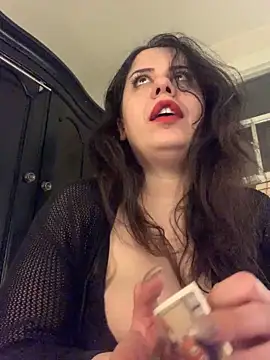 holyeroticss's cam snapshot