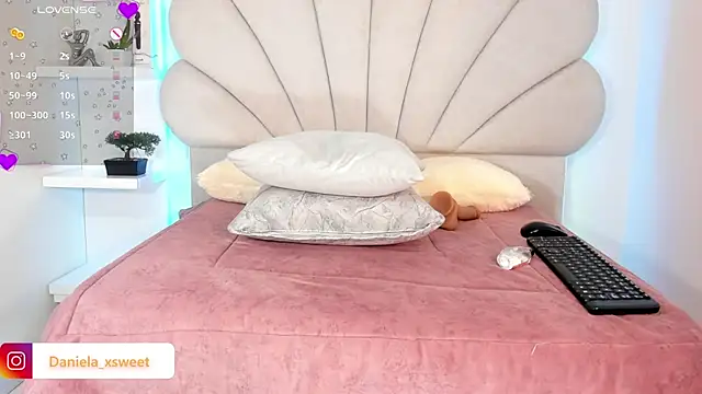 Danielaangelina live sex cam