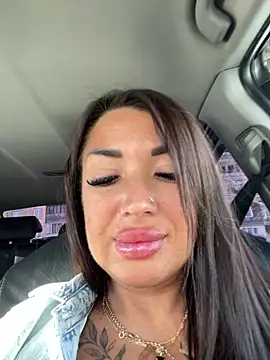 RuslanaXX live sex cam