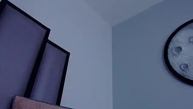 Lucy-23's cam snapshot