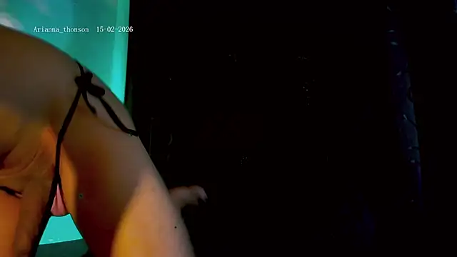 Arianna_t live sex cam