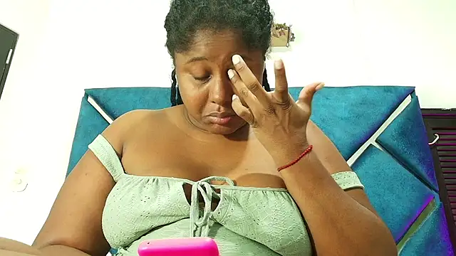 AlexaRousse4u's cam snapshot