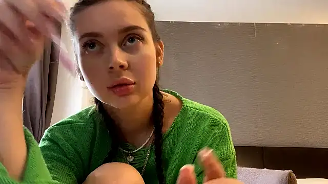 Kate_Nurofsen's cam snapshot