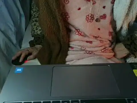 VeneRed's cam snapshot