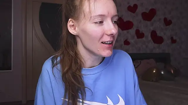 Why_me_stella's cam snapshot