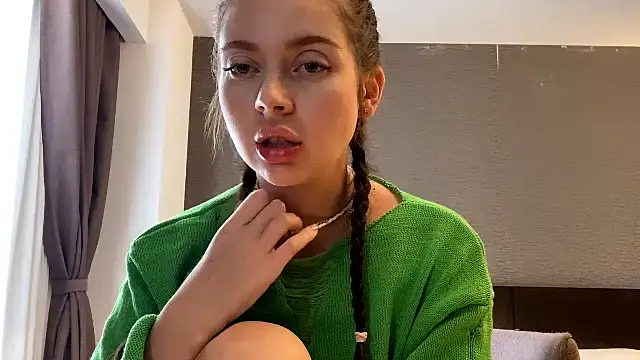 Kate_Nurofsen's cam snapshot