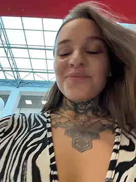 KishaMur's cam snapshot