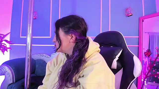 TaraTaylorr live sex cam