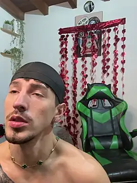 Valentino_Xander live sex cam