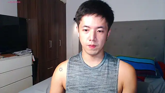 Addictiveboi live sex cam