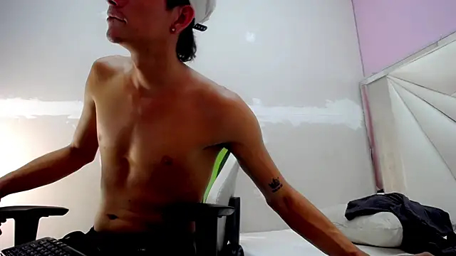 Dylan_awa's cam snapshot