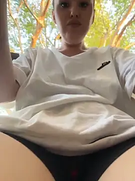 KiraSunshine's cam snapshot