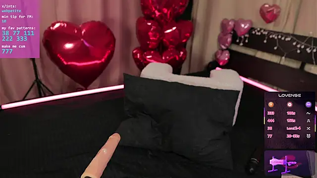 webpetite live sex cam