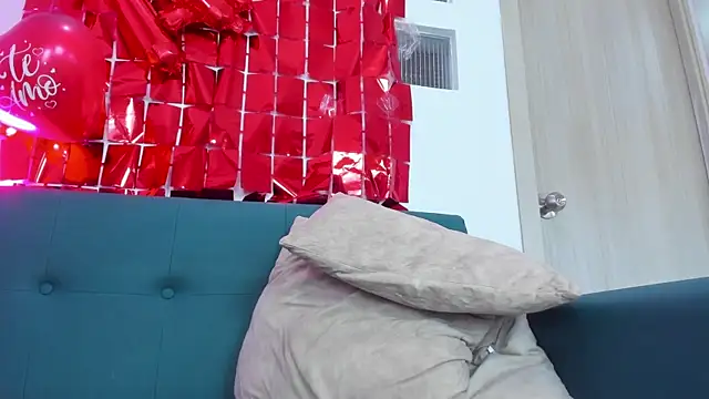 Emma_Hearts's cam snapshot