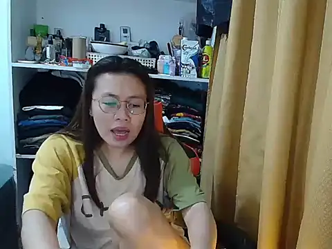 crizzybel's cam snapshot