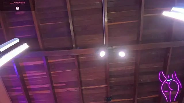 MiaKay1 live sex cam