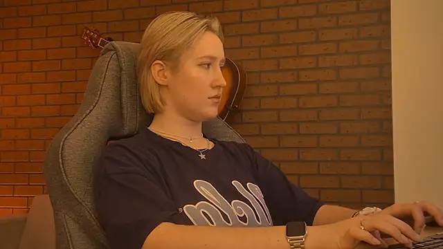 CinBellamy's cam snapshot