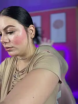 Megaan__More's cam snapshot