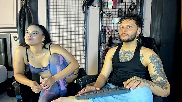 Twisted_Fantasy live sex cam