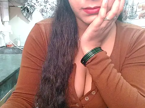 LovingPihu's cam snapshot