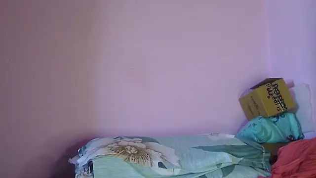 Pooja-suman's cam snapshot