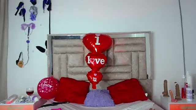 Bombom_Lux's cam snapshot