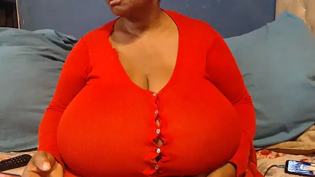 CUTEFIRMMELONSS's cam snapshot