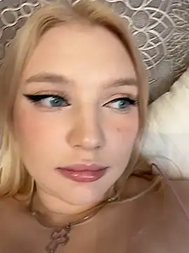 AmmyHot's cam snapshot